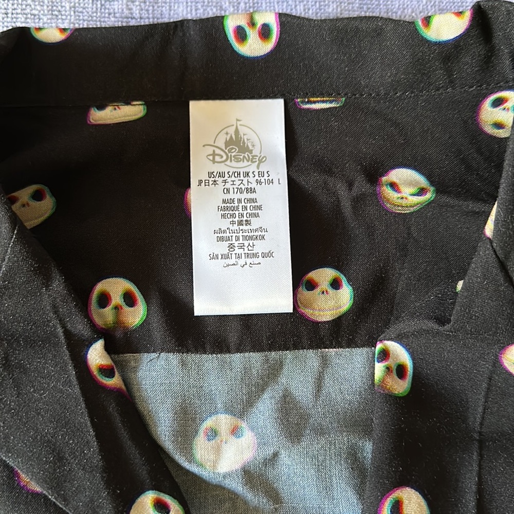 Nightmare before Christmas Jack skellington button down. Size S (men’s sizing) - Picture 3 of 3